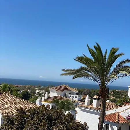 Luxury Penthouse In Medina Banus Марбелья