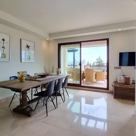 アパート Luxury Penthouse In Medina Banus マルベーリャ