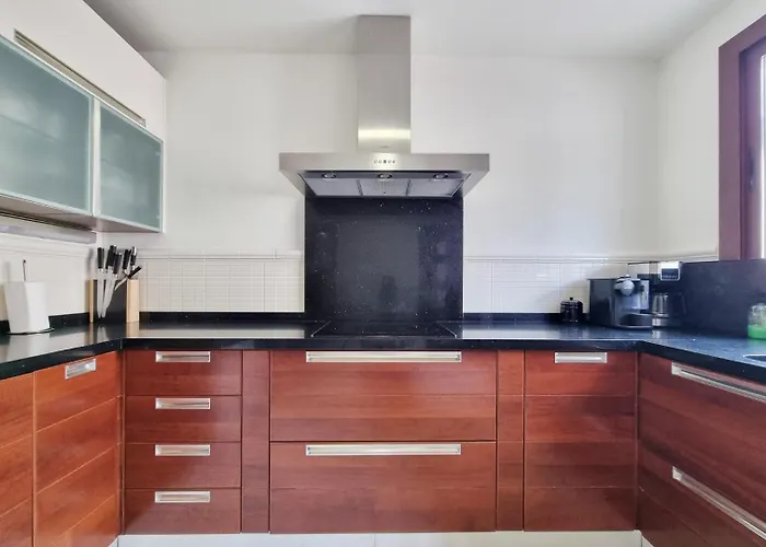 Daire Luxury Penthouse In Medina Banus Marbella