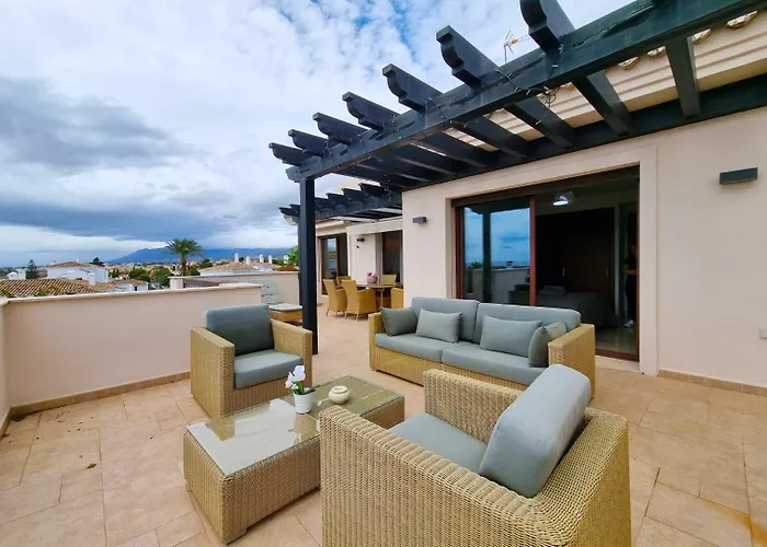 Daire Luxury Penthouse In Medina Banus