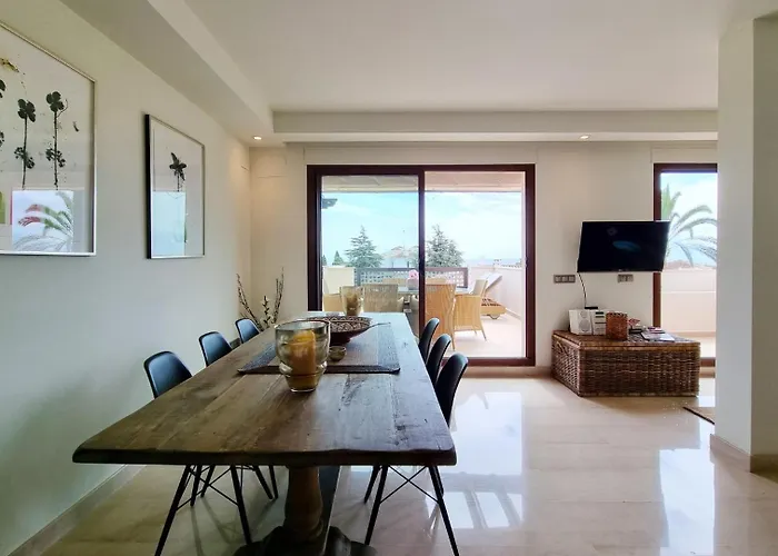 Luxury Penthouse In Medina Banus *