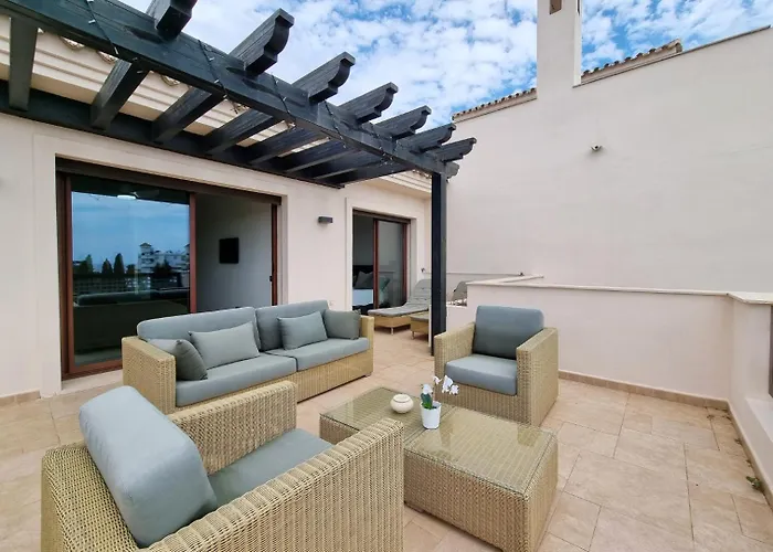 Luxury Penthouse In Medina Banus *