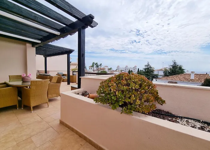 Luxury Penthouse In Medina Banus Apartament